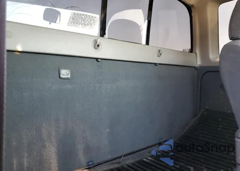 2002 Nissan Frontier King Cab Xe z USA, uszkodzony, nr VIN 1N6DD26S52C380378